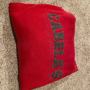 Men’s Cabela’s sweatshirt